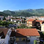 Studio Apartment In The Centre Of Budva