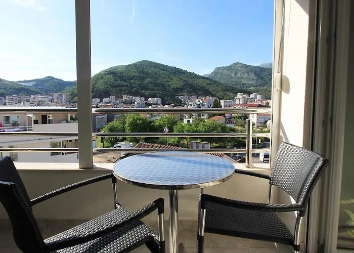 Studio Apartment In The Centre Of Budva